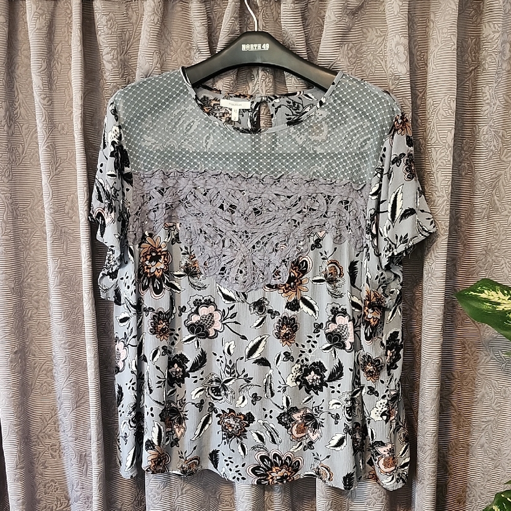Maurices Gray Floral Lace Women's Blouse